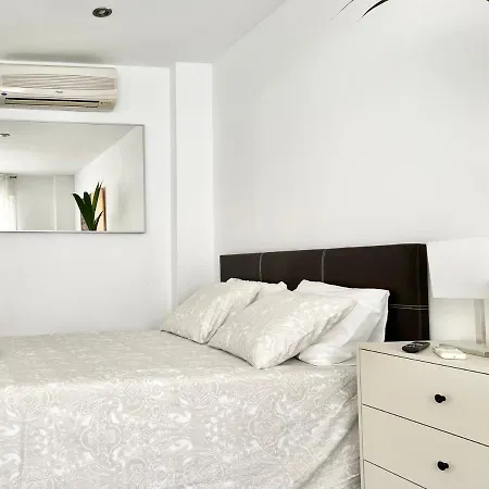 Apartamentos Varela 14 Malaga Exterior photo